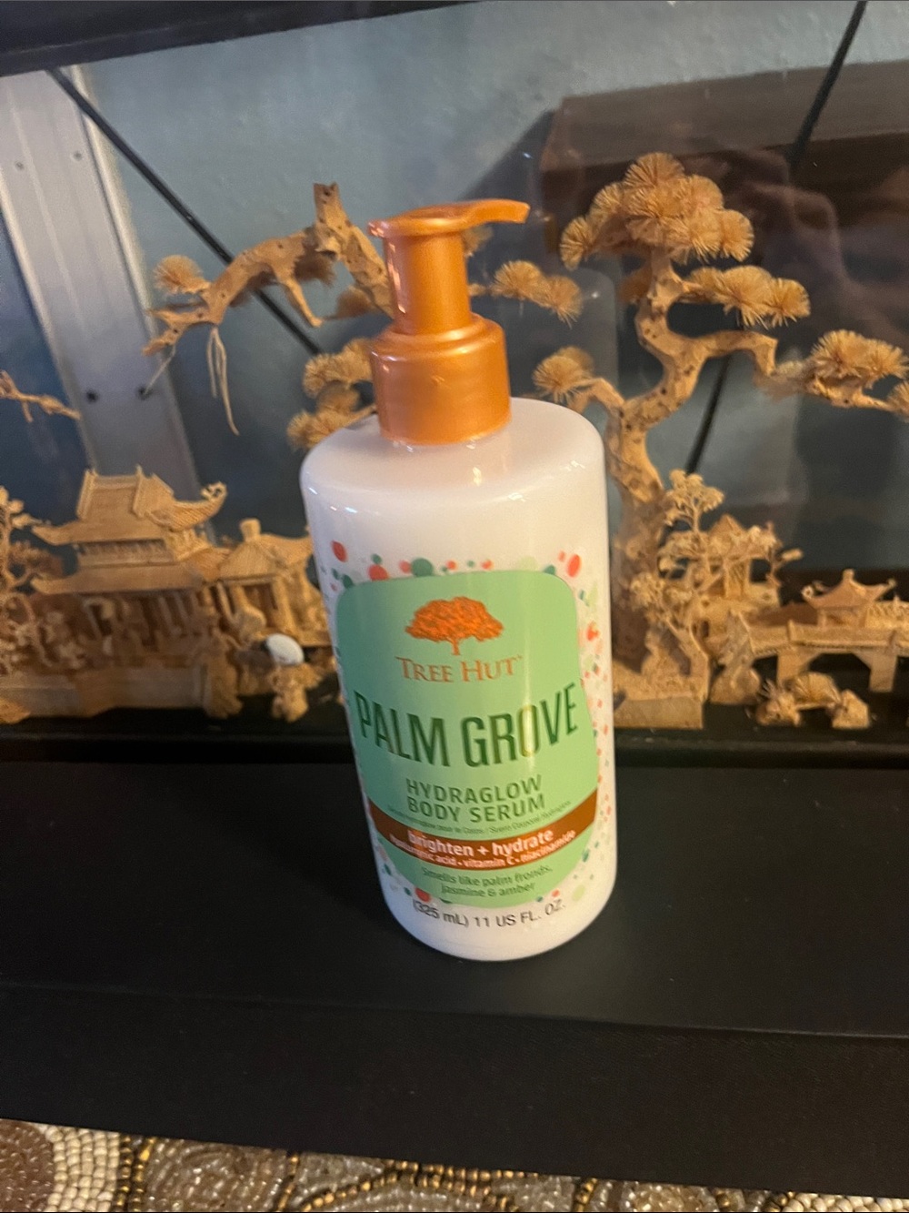 Tree Hut Palm Grove Hydraglow Body Serum - White Bottle with Orange Pump